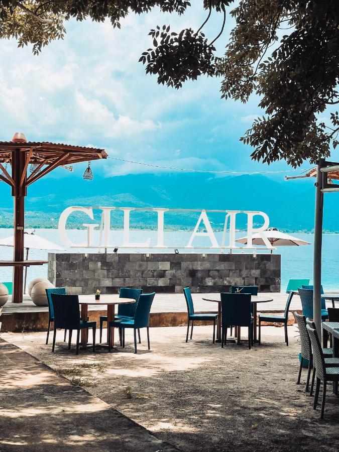 Serenity Luxurious Beachfront Villa & Spa With Private Infinity Pool, 8 Guests Gili Air Exterior foto