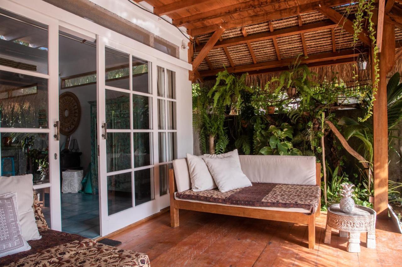 Serenity Luxurious Beachfront Villa & Spa With Private Infinity Pool, 8 Guests Gili Air Exterior foto